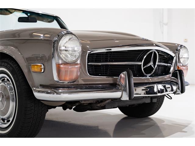 1970 Mercedes-Benz 280SL (CC-2117695) for sale in St. Louis, Missouri
