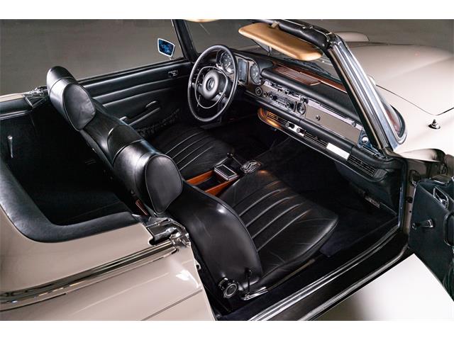 1970 Mercedes-Benz 280SL (CC-2117695) for sale in St. Louis, Missouri