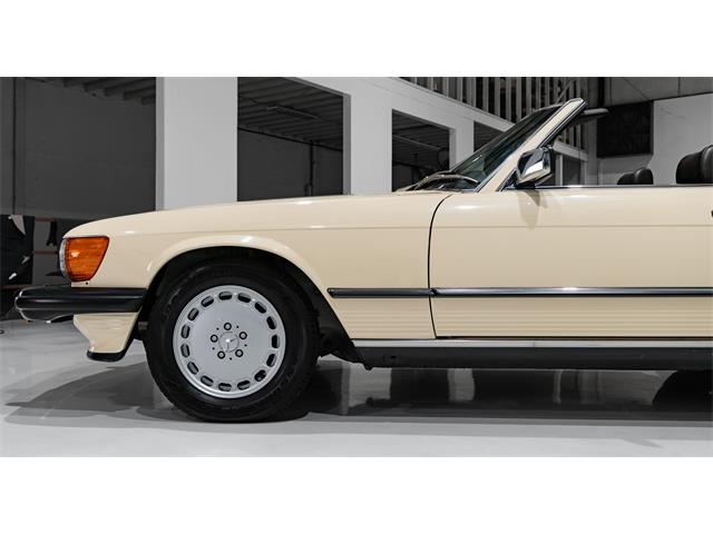 1989 Mercedes-Benz 560SL (CC-2117696) for sale in St. Louis, Missouri