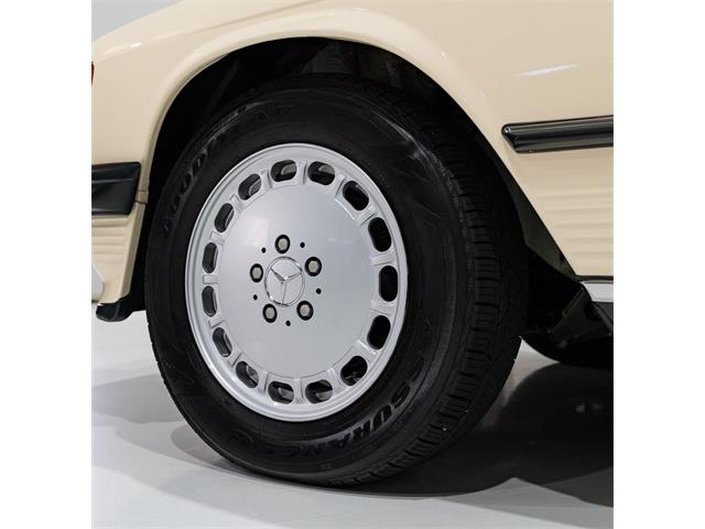 1989 Mercedes-Benz 560SL (CC-2117696) for sale in St. Louis, Missouri
