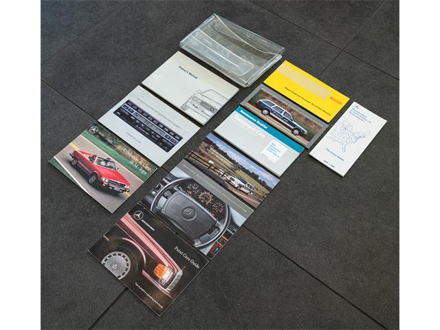 1989 Mercedes-Benz 560SL (CC-2117696) for sale in St. Louis, Missouri