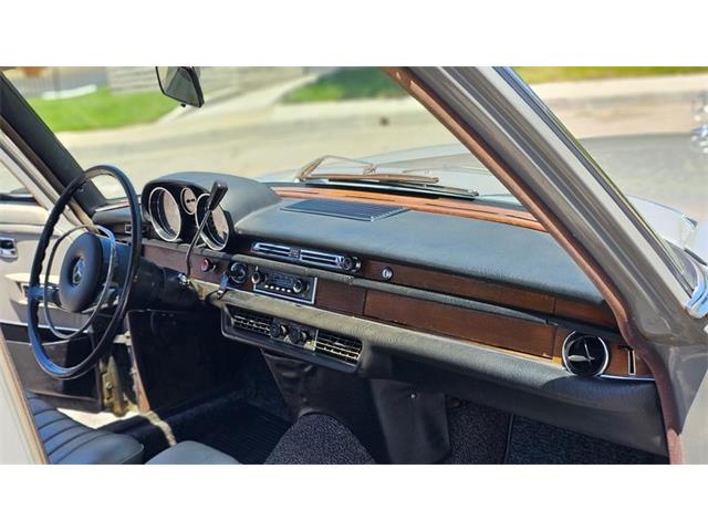 1968 Mercedes-Benz 280SEL (CC-2117734) for sale in Glendale, California