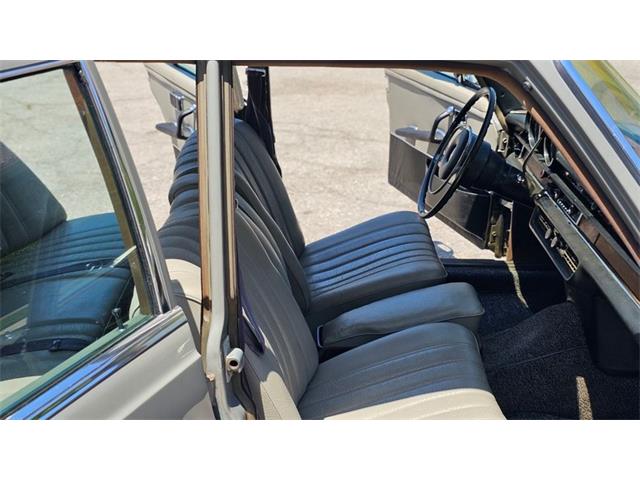 1968 Mercedes-Benz 280SEL (CC-2117734) for sale in Glendale, California