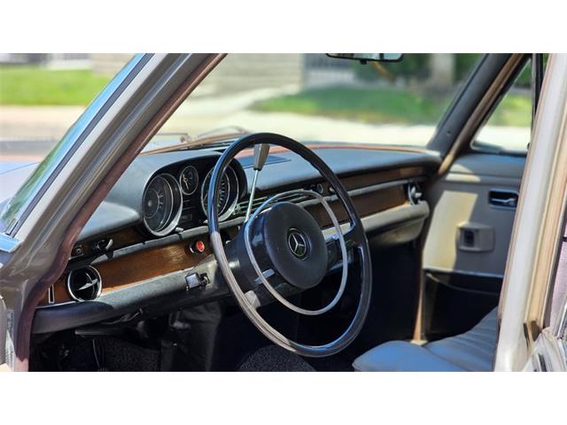 1968 Mercedes-Benz 280SEL (CC-2117734) for sale in Glendale, California