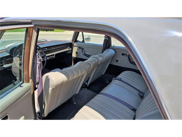 1968 Mercedes-Benz 280SEL (CC-2117734) for sale in Glendale, California