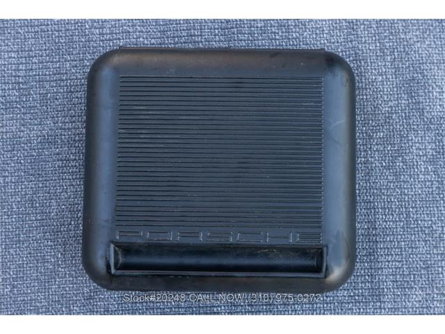 1995 Porsche 993 (CC-2117763) for sale in Beverly Hills, California