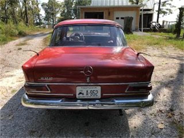 1967 Mercedes-Benz 200 (CC-2110790) for sale in Cadillac, Michigan