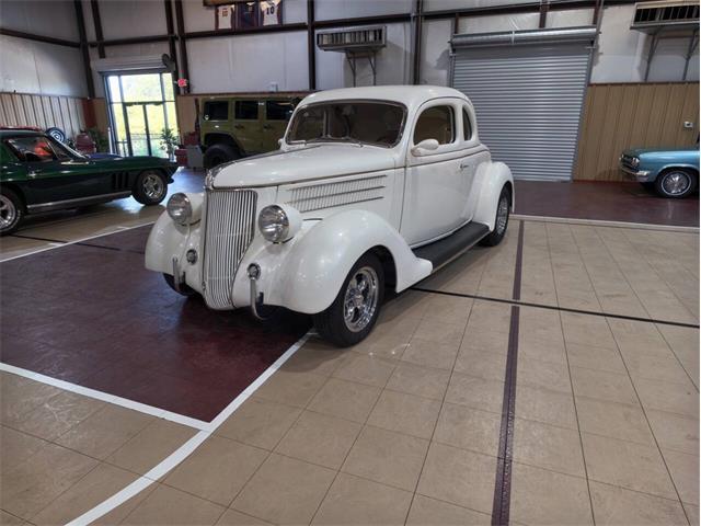 1936 Ford 5 Window Deluxe Coupe (CC-2117939) for sale in Spring Branch, Texas