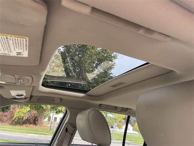 2010 Cadillac DTS (CC-2118106) for sale in Hilton, New York