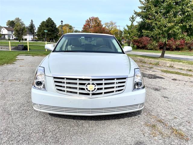 2010 Cadillac DTS (CC-2118106) for sale in Hilton, New York