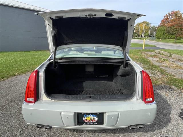 2010 Cadillac DTS (CC-2118106) for sale in Hilton, New York