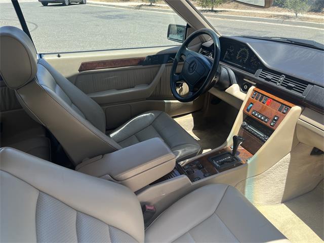 1995 Mercedes-Benz 320 (CC-2118235) for sale in Van Nuys, California