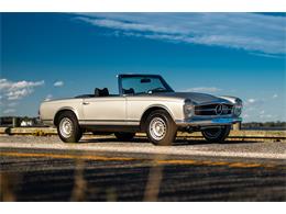 1969 Mercedes-Benz 280SL (CC-2118258) for sale in Southampton, New York
