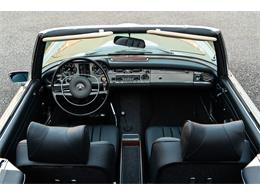 1969 Mercedes-Benz 280SL (CC-2118258) for sale in Southampton, New York