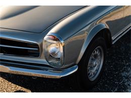 1969 Mercedes-Benz 280SL (CC-2118258) for sale in Southampton, New York