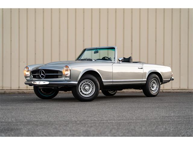 1969 Mercedes-Benz 280SL (CC-2118258) for sale in Southampton, New York
