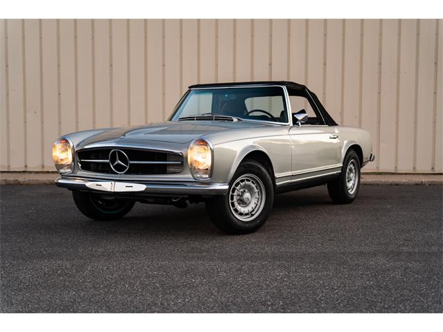 1969 Mercedes-Benz 280SL (CC-2118258) for sale in Southampton, New York