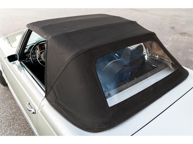 1969 Mercedes-Benz 280SL (CC-2118258) for sale in Southampton, New York