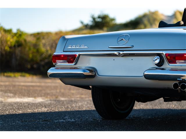 1969 Mercedes-Benz 280SL (CC-2118258) for sale in Southampton, New York