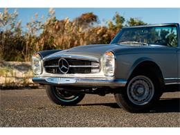 1969 Mercedes-Benz 280SL (CC-2118258) for sale in Southampton, New York