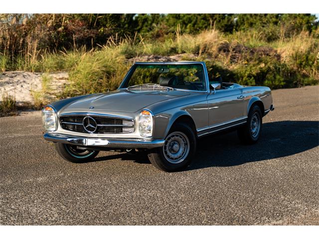1969 Mercedes-Benz 280SL (CC-2118258) for sale in Southampton, New York