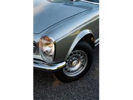 1969 Mercedes-Benz 280SL (CC-2118258) for sale in Southampton, New York