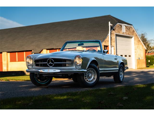 1969 Mercedes-Benz 280SL (CC-2118258) for sale in Southampton, New York