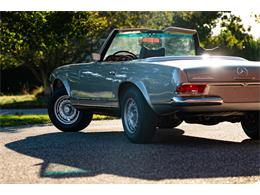 1969 Mercedes-Benz 280SL (CC-2118258) for sale in Southampton, New York