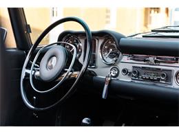 1969 Mercedes-Benz 280SL (CC-2118258) for sale in Southampton, New York