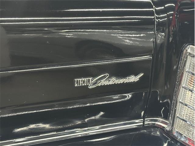 1977 Lincoln Continental (CC-2118451) for sale in West Babylon, New York