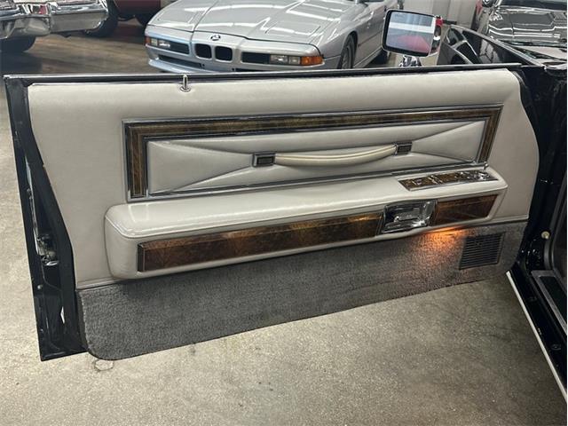 1977 Lincoln Continental (CC-2118451) for sale in West Babylon, New York