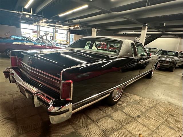 1977 Lincoln Continental (CC-2118451) for sale in West Babylon, New York