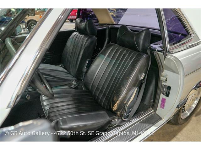 1977 Mercedes-Benz 450SL (CC-2118613) for sale in Kentwood, Michigan