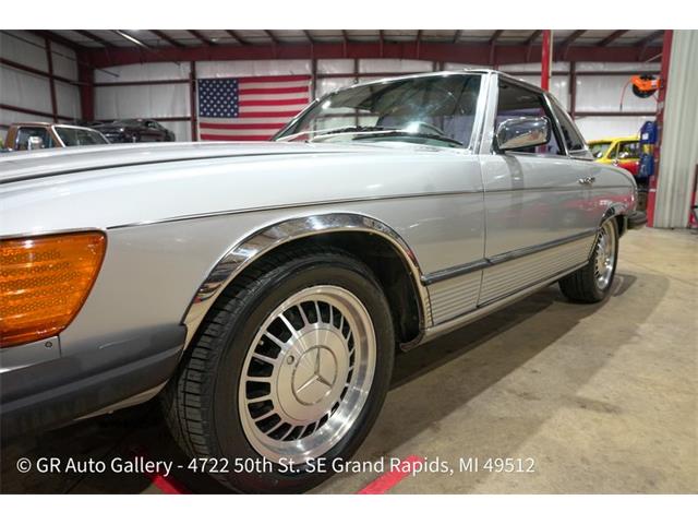 1977 Mercedes-Benz 450SL (CC-2118613) for sale in Kentwood, Michigan