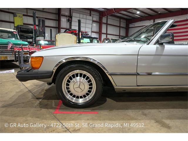 1977 Mercedes-Benz 450SL (CC-2118613) for sale in Kentwood, Michigan