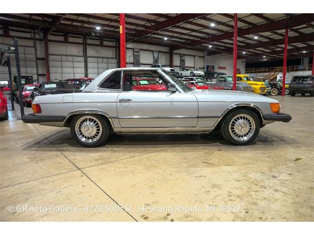 1977 Mercedes-Benz 450SL (CC-2118613) for sale in Kentwood, Michigan