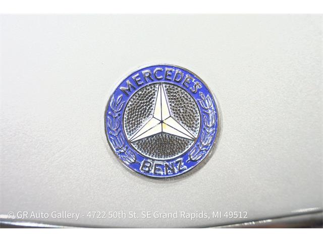 1977 Mercedes-Benz 450SL (CC-2118613) for sale in Kentwood, Michigan