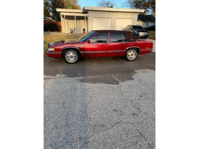 1992 Cadillac Sedan DeVille (CC-2110882) for sale in Cadillac, Michigan