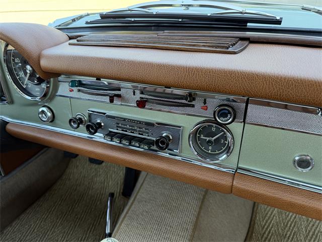 1967 Mercedes-Benz 250SL (CC-2118865) for sale in newport beach, California