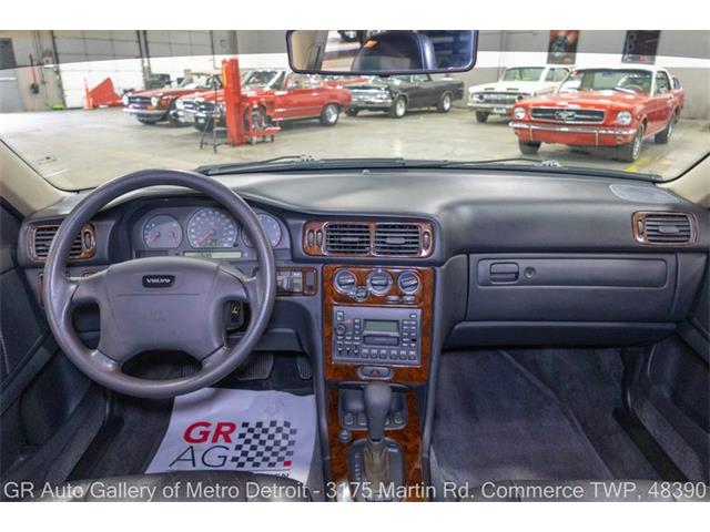1998 Volvo V70 (CC-2118888) for sale in Kentwood, Michigan