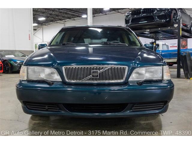 1998 Volvo V70 (CC-2118888) for sale in Kentwood, Michigan