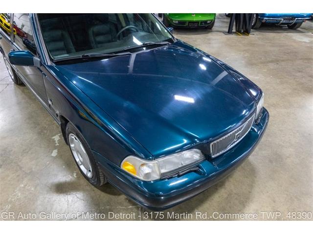 1998 Volvo V70 (CC-2118888) for sale in Kentwood, Michigan