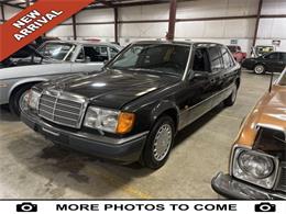 1990 Mercedes-Benz 260 (CC-2118909) for sale in Christiansburg, Virginia