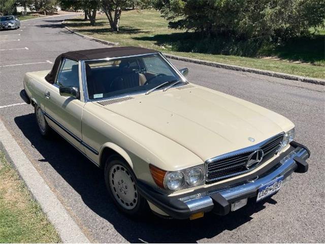 1986 Mercedes-Benz 560 (CC-2110891) for sale in Cadillac, Michigan