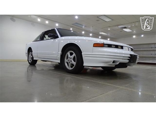1997 Oldsmobile Cutlass Supreme (CC-2118985) for sale in O'Fallon, Illinois