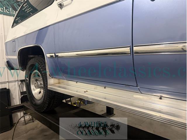 1990 Chevrolet Suburban (CC-2119129) for sale in Holland , Michigan