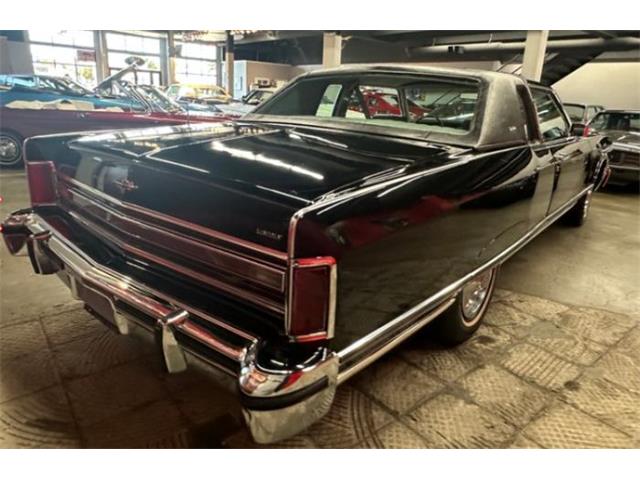 1977 Lincoln Continental (CC-2119267) for sale in Cadillac, Michigan