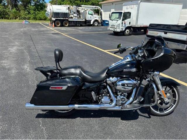 2021 Harley-Davidson Road Glide (CC-2119276) for sale in Cadillac, Michigan
