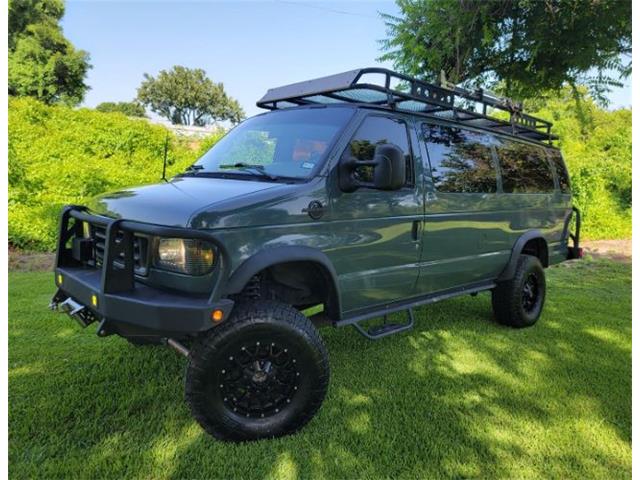 2002 Ford E350 (CC-2110929) for sale in Cadillac, Michigan