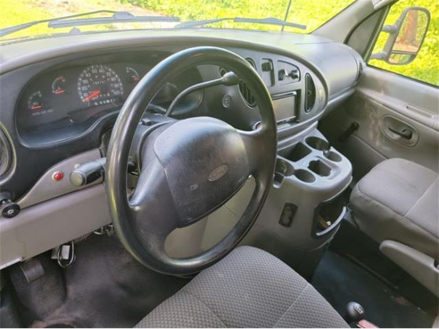 2002 Ford E350 (CC-2110929) for sale in Cadillac, Michigan